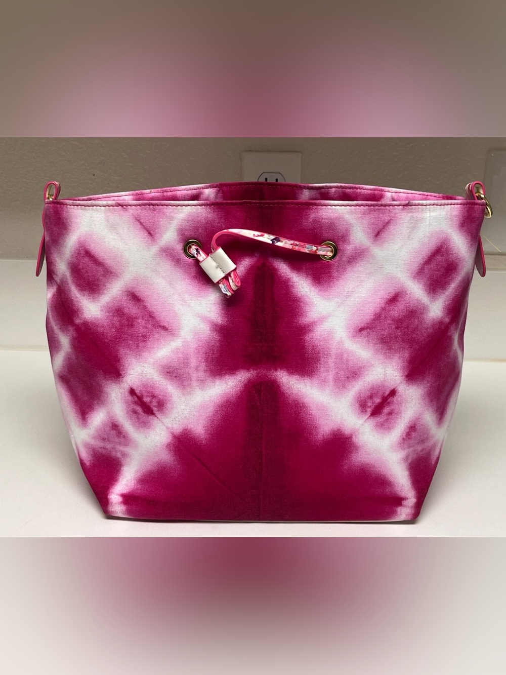 Estée Lauder Pink Tie-Dye Recycled Drawstring Tote Bag